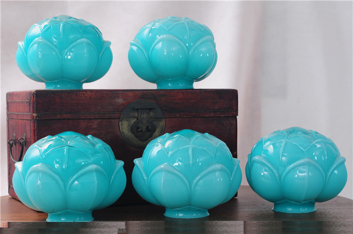 Vertical green glass lotus lampshade Old Shanghai chandelier cover Old objects nostalgic objects