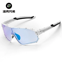 Белые коробки Черные пятна/обесцвеченная белая льда орхидея