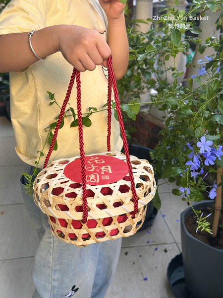 2026 Happy Occasion Small Bamboo Basket Handmade Woven Packaging Box Bamboo Basket Egg Yolk Pastry Food Gift Mid-Autumn Festival Event Souvenir