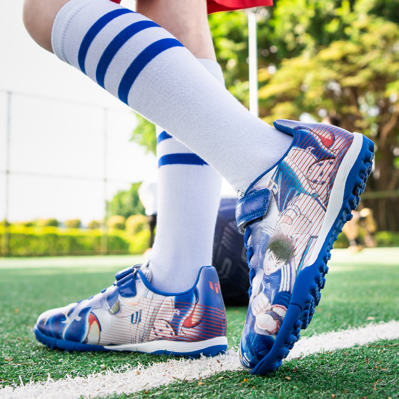 Chinese football teenager football shoes teenagers students children Velcro TF broken nails boys training shoes Putian shoes