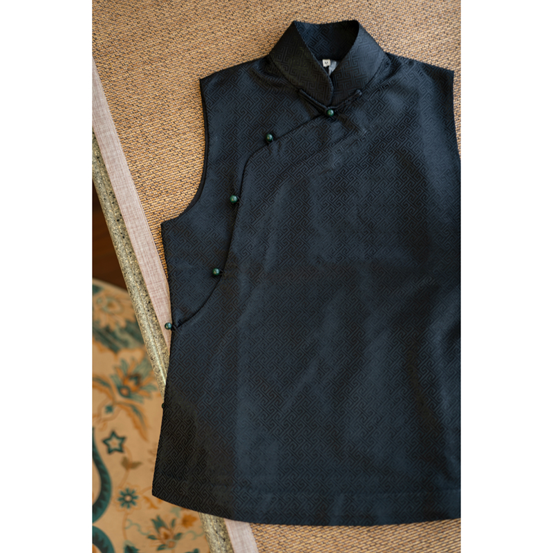 Spot has large code carbon black ) Chinese traditional Chinese - style brain brocade double - deck spring and autumn horse shoulder