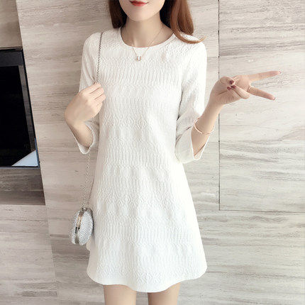 Small dress women's 2022 summer new style temperament waist thin, light and mature style white French short skirt