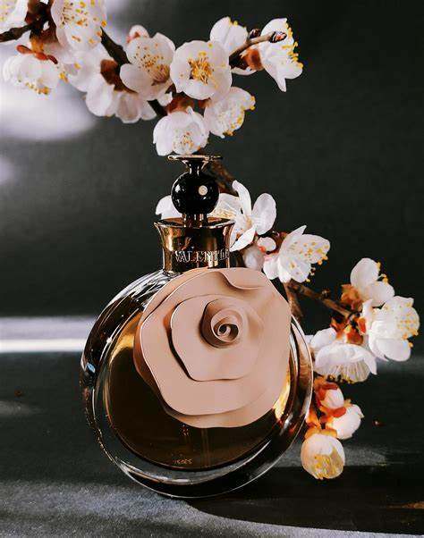 罕见Valentino Valentina Assoluto 绝色佳人淡香精80ML 药感脂粉值得买