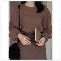 (FARM) French niche light mature retro lantern sleeve shirt women Gentle apricot Brown autumn and winter spot
