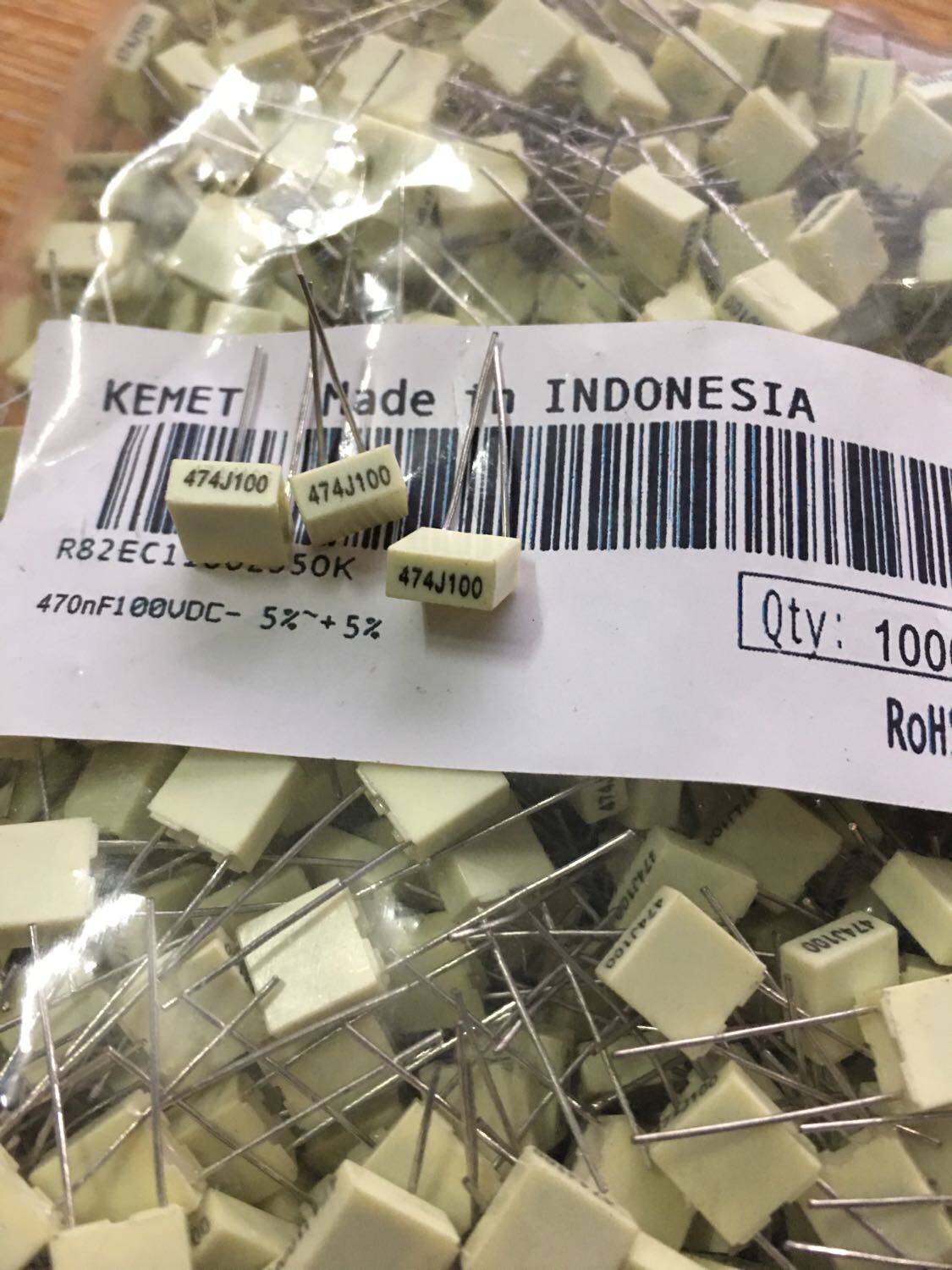 Italian AV R82 series 0 47uf 100V 470nf u47 474 new film capacitor 5MM