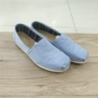 TOMS mùa hè rắn màu vải cổ điển giày nam đặt chân một đôi giày lười - Plimsolls giầy thể thao nam lining