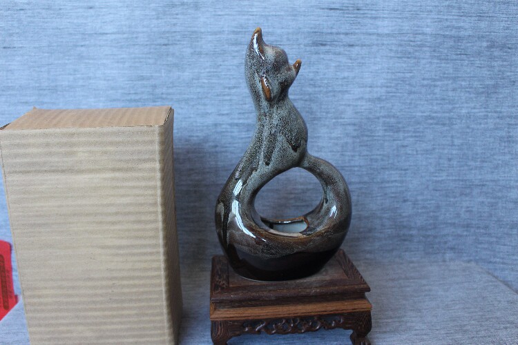 Kiln-glazed fox ornaments made by art and craft masters exported from cultural stores in the 1970s during the Cultural Revolution