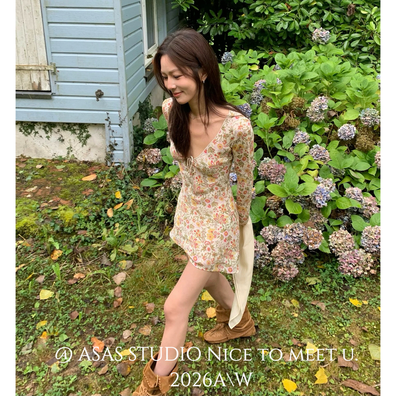 【Comparable to Rp】Nana's Same Style Dress, Long-Sleeved Floral Silk Short A-Line Skirt, Very Beautiful and Suitable for Vacation Style