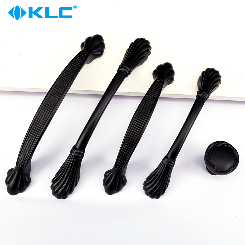 klcŷʽ�¹��ų���С���ֺ�ɫ����