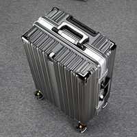 Обычная алюминиевая рама темно-серого цвета, улучшенная защита от падения.