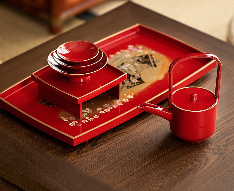 Japan imports former heavy lacquer craftsmen's hand as gold leaf Jingya food box Japanese-style Butcher Suit Retro Wine