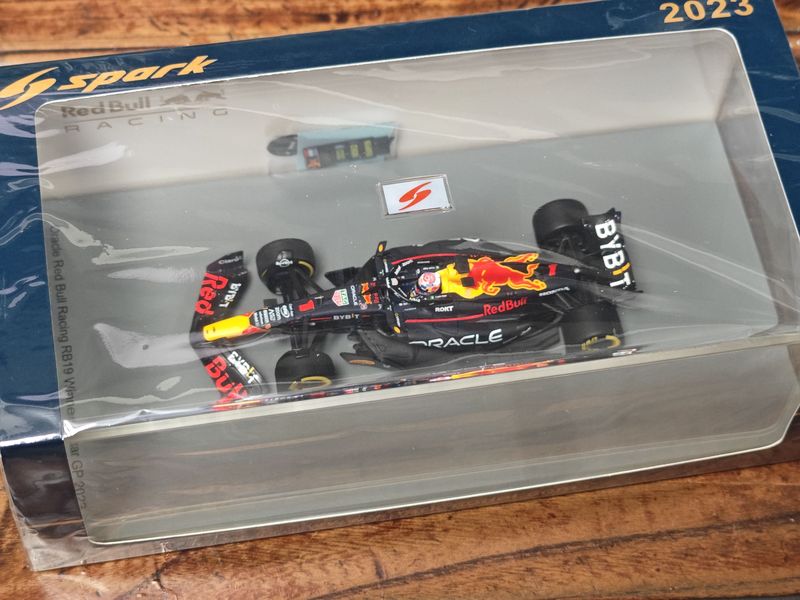 Spark Model 1/43 2023 Qatar Red Bull Rb19 1 #   Verstappen Triple Crown