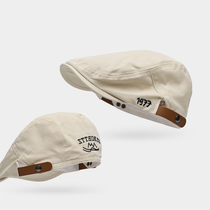 Japanese fashion designer jointly wears a white beret backwards a high-quality British forward painter hat for summer