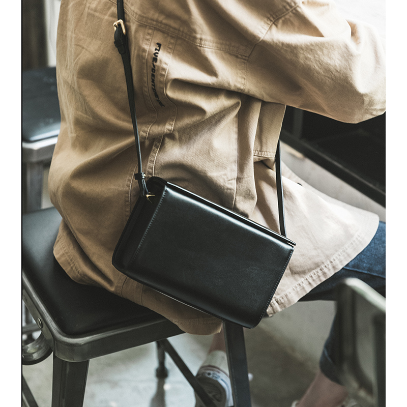 Bugu Forest New Women's Bag Cow Leather Square Box Bag Genuine Leather Skew Satchel single shoulder bag Japanese art small square bag B163