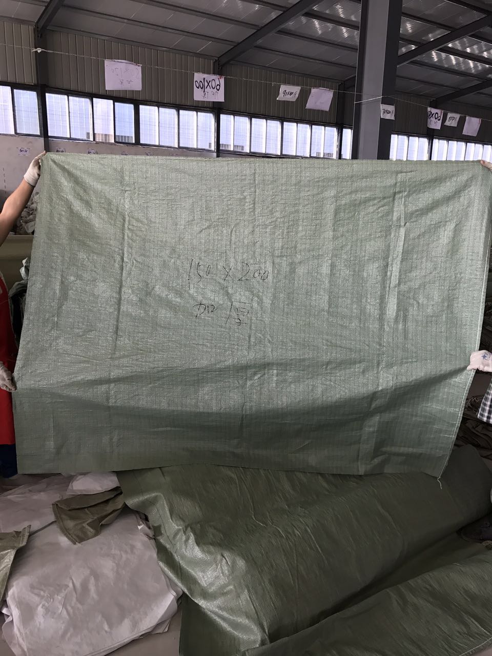 立式液压打包机无门款100吨120吨木板吨包袋压缩机油漆桶压扁机：高效压缩，环保节能新利器！