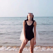 Net red swimsuit womens new retro sexy conjoined backless thin belly cover belly beach hot spring swimsuit gather with chest pad