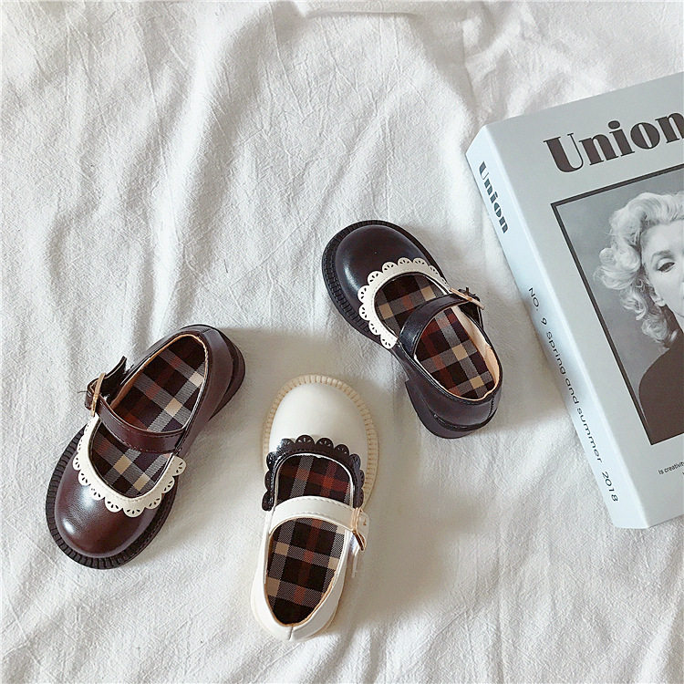 Girl Princess Shoes 21 Autumn Han edition Children's baby girl College Wind Soft Bottom Mary Precious Flowers Magic Sticker Small Leather Shoes