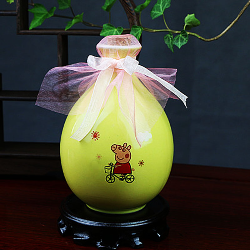 Rượu vang gốm sứ chai rượu vang cưới với rượu vang 1 kg nạp hoa đào Anh đào phong cách Nhật Bản ly rượu whisky cao cấp