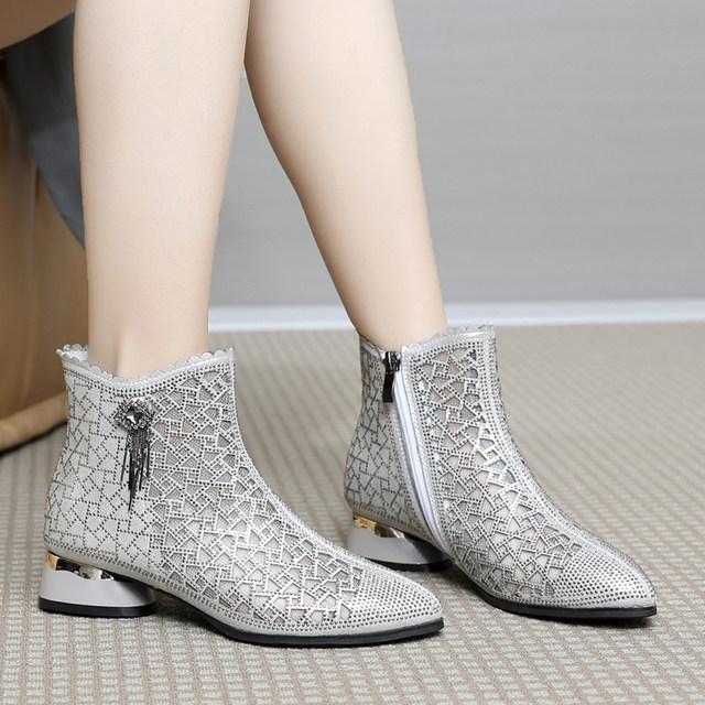 2023 Spring and Summer Fashionable and Versatile Short Boots for Women Thick Heel Hollow Mesh Sandals Low Heel Mom Mesh Boots Thin Women's Shoes