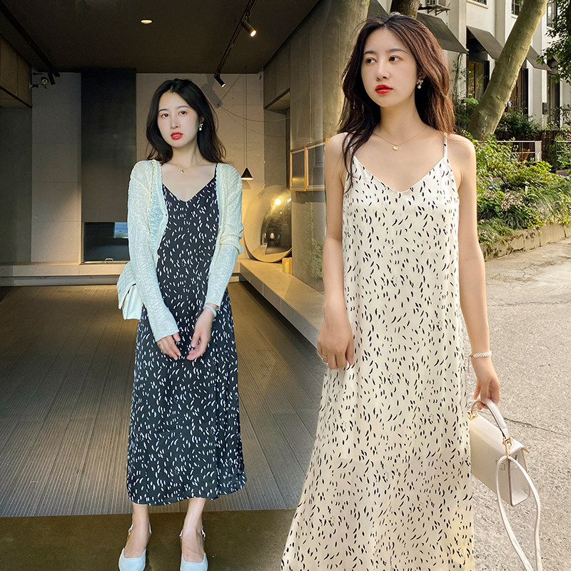 Princess pair with hood-shirts for women's summer 2021 new satin acetate Crushed Flowers Loose V-led long dress