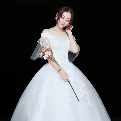 Korean wedding dress 2021 new bride simple atmosphere small man palace wedding dress shoulder thin Princess retro