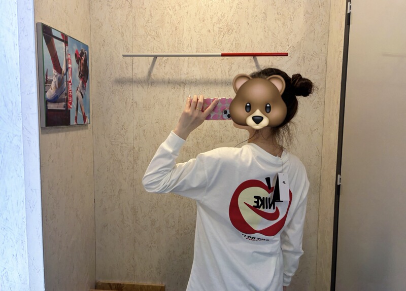 Nike Spring New Women's Sports Casual Lightweight White Base Layer Long-Sleeved T-Shirt Ib1670 Nike Spring New Women's Sports Casual Lightweight White Base Layer Long-Sleeved T-Shirt Ib1670