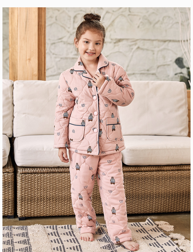 Mỹ tiêu chuẩn mùa thu và mùa đông cha mẹ-con dày quilted bộ đồ ngủ bé trai hoạt hình trẻ em dễ thương cô gái dịch vụ nhà có thể mặc bên ngoài phù hợp những kiểu đồ bộ dễ thương