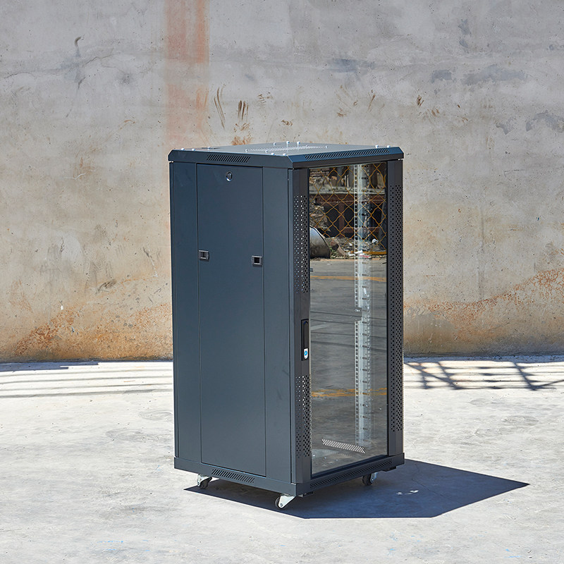 Huaxing Computer Room 1 2 m small server totem monitoring network cabinet weak power manufacturer new customization