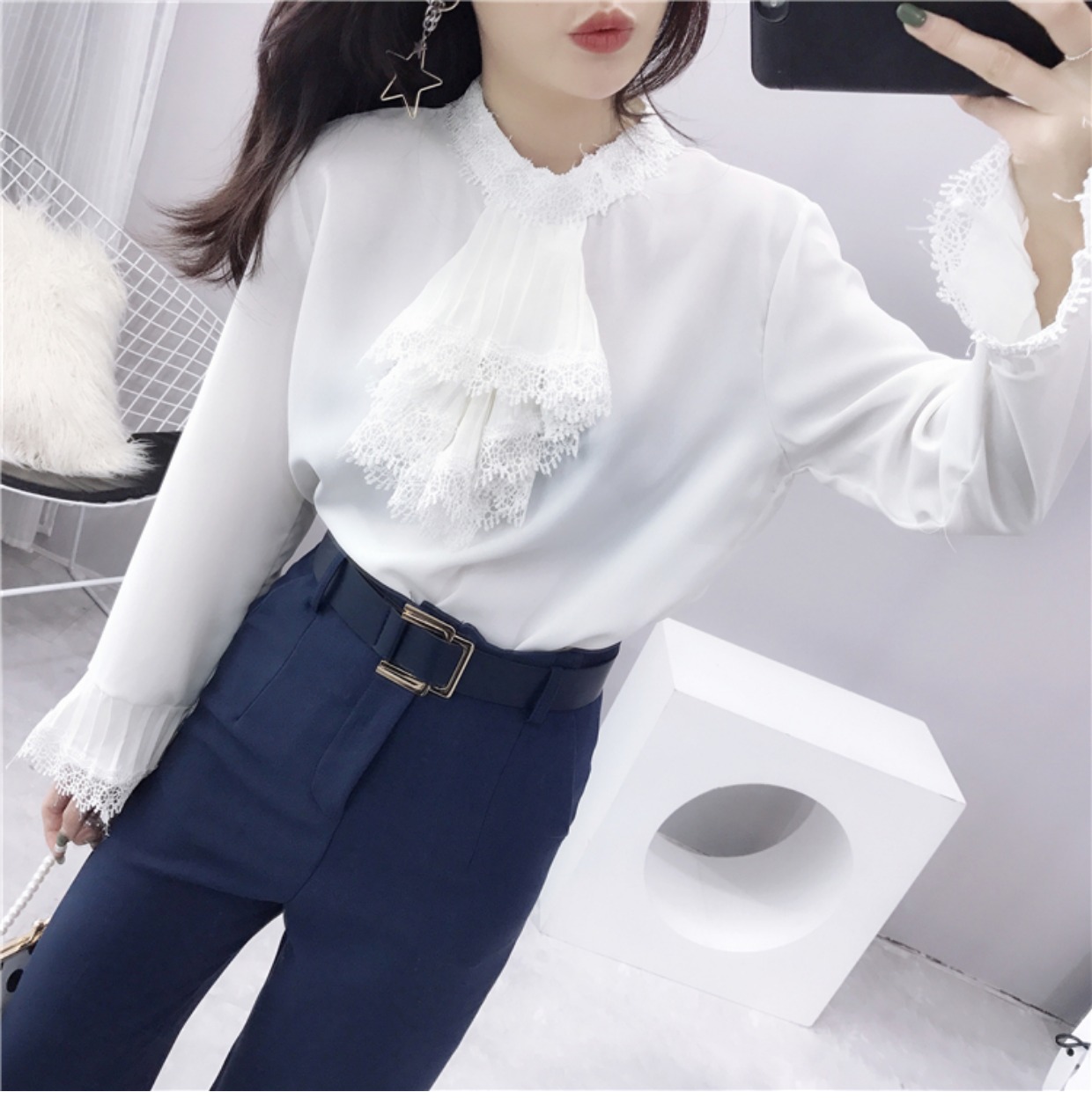 Phụ nữ lạnh lùng hương vị retro thiết kế áo sơ mi khí chất áo sơ mi dài tay mùa thu lỏng mỏng gầy áo sơ mi trắng áo sơ mi nữ hàn quốc cao cấp