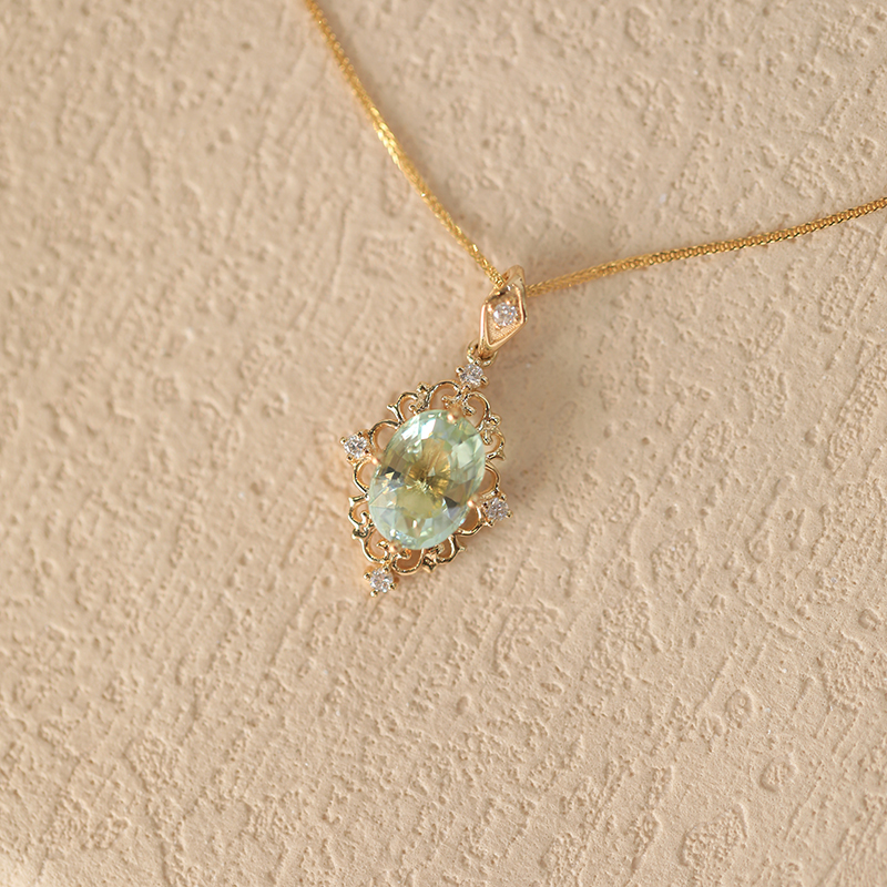 周金生黄金项链：经典肖邦链邂逅现代时尚美学