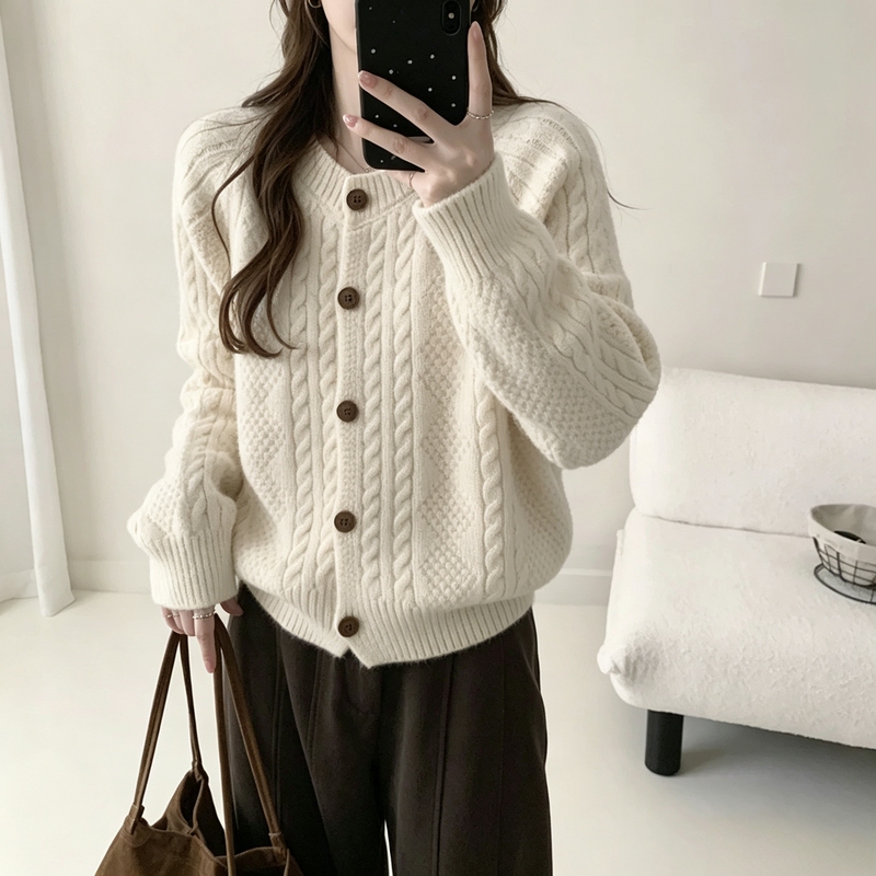 Retro Lazy Style Relaxed Outfit, Cable-Knit Cardigan for Women, Loose Sweater, Thickened Top, Autumn and Winter Coat