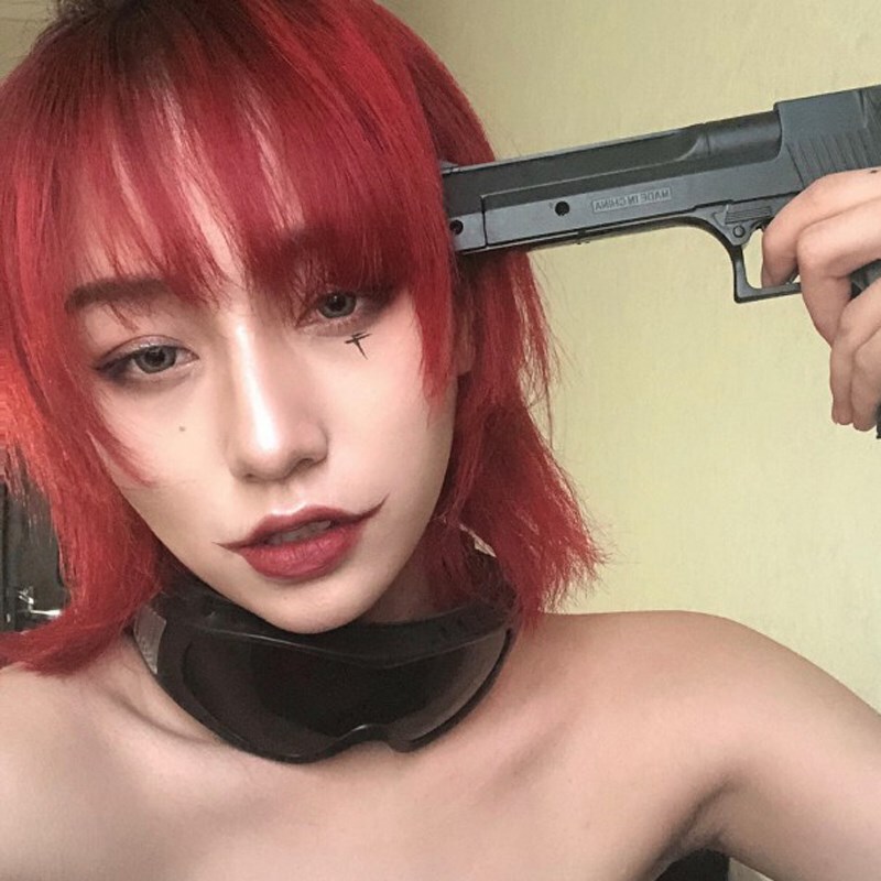 Internet Celebrity Red Wig for Women, Short Hair, Cool and Stylish, Medium-Length with Wispy Bangs, Trendy Color, Face-Shaping for Round Faces, Full Head New Style Wig