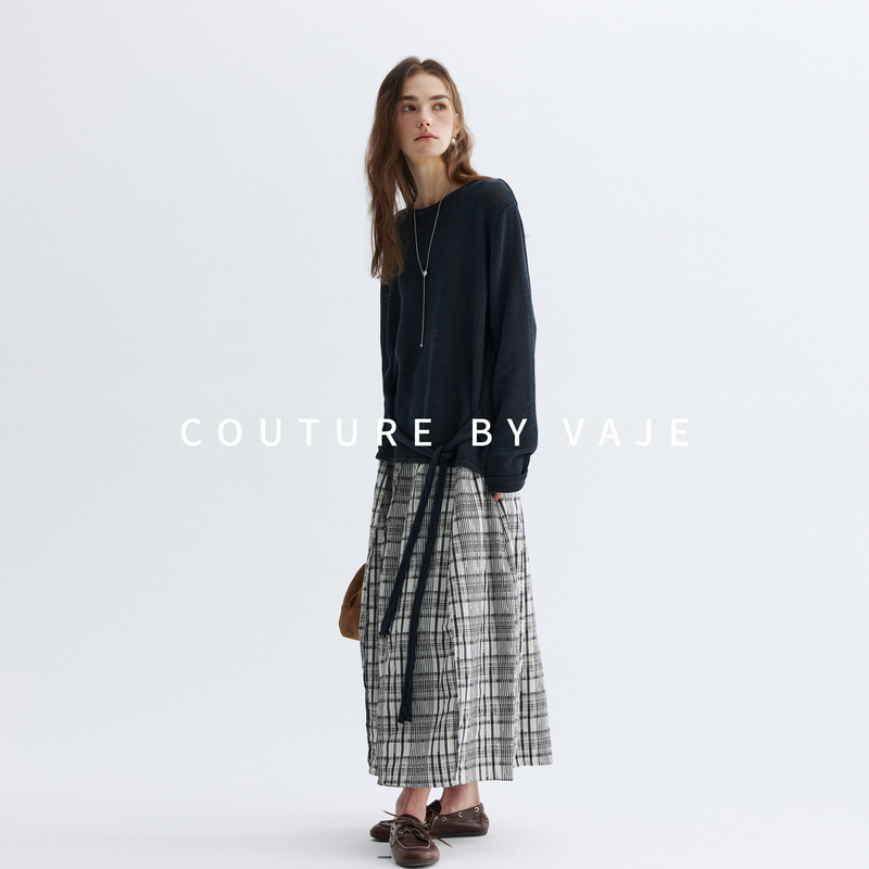 Vaje Plaid Skirt and Knit Top Two-Piece Set 2026 Super Popular Ootd Korean Chic Outfit Complete Set