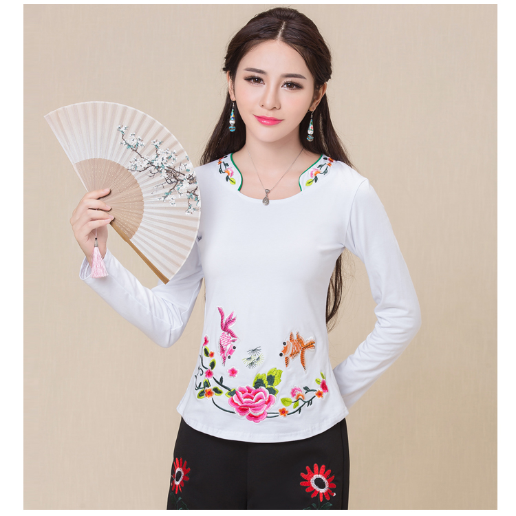 Phong cách dân tộc mùa thu mới thêu áo thun dài tay áo size lớn Cơ sở thêu mỏng mỏng áo phông đẹp nữ