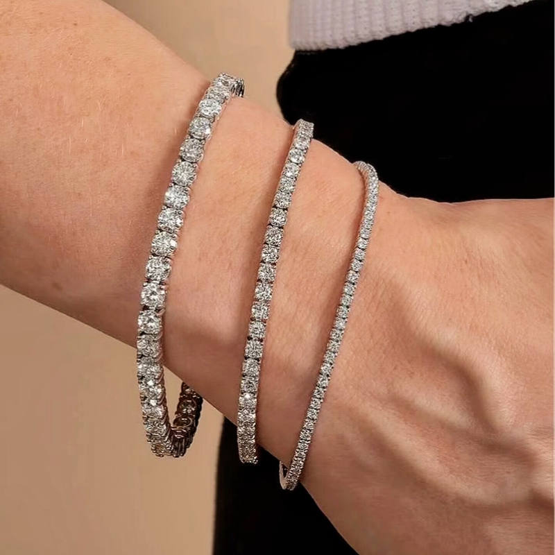 European and American Style Full Diamond-Studded Gold Tennis Bracelet, Stackable, Light Luxury, High-End, Exquisite, Fashionable and Elegant Jewelry European and American Style Full Diamond-Studded Gold Tennis Bracelet, Stackable, Light Luxury, High-End, Exquisite, Fashionable and Elegant Jewelry