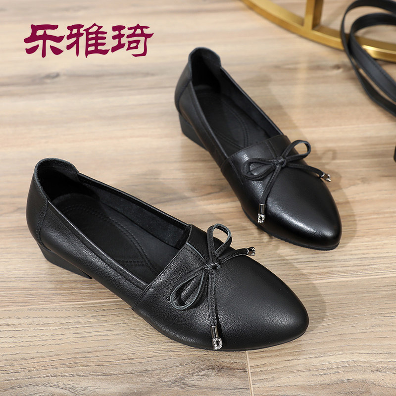 Leather middle-aged women's single shoes square heel mother shoes comfortable soft bottom women's shoes spring and autumn casual women's leather shoes non-slip beef tendon sole