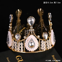 Светло -зеленая пластиковая труба 10 в вертикальном положении 10