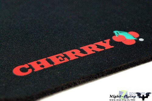 Cherry Feast Первое специальное испытание коврика для мыши от CHERRY