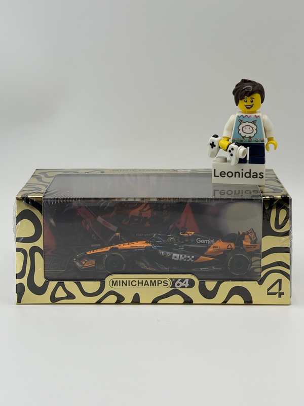 [Shenzhen Exhibition Exclusive] Minichamps Mini Diecast Car Model F1 Mclaren Norris Gold Helmet Edition