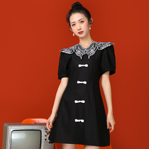 Two wearing heavy work butterfly embroidered collar dress with dress lady Xia 2022 new national wind Hepburn Hembe slim black dress