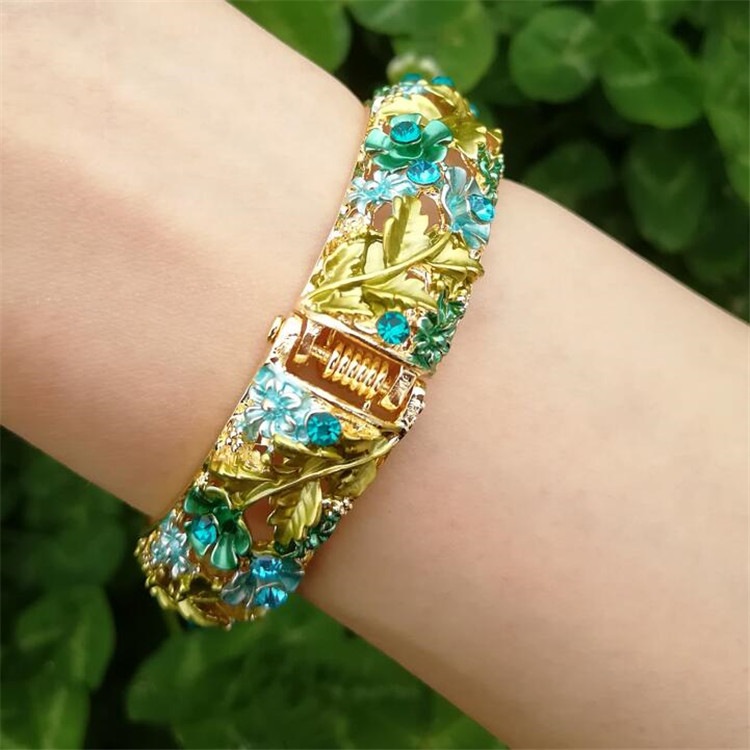 Điểm mới Mở Cloisonne Vòng tay Vòng tay Trang sức Vòng đeo tay Vòng đeo tay Hoa hồng rỗng vòng ngọc bích