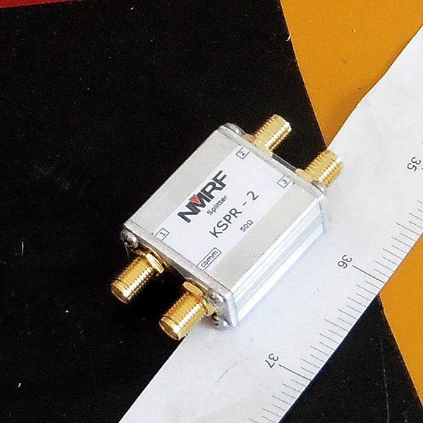 DC ~ 1GHz resistive three-power splitter RF coaxial power divider SMA