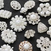 Metal pearl button celebrity wind small fragrant wind inlaid Diamond diamond buckle collar female button new small button button