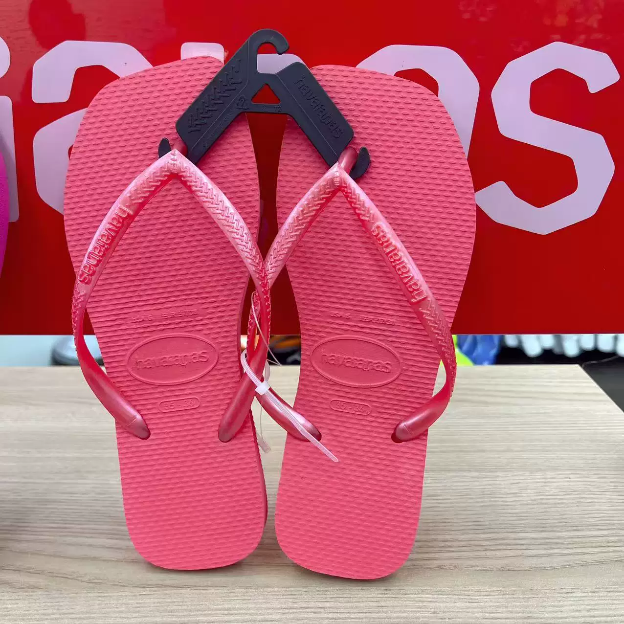 Бразильские havaianas Havana шлепанцы для женщин надевать нескользящие ванная тапочки уголок сандалии однотонный цвет стройный