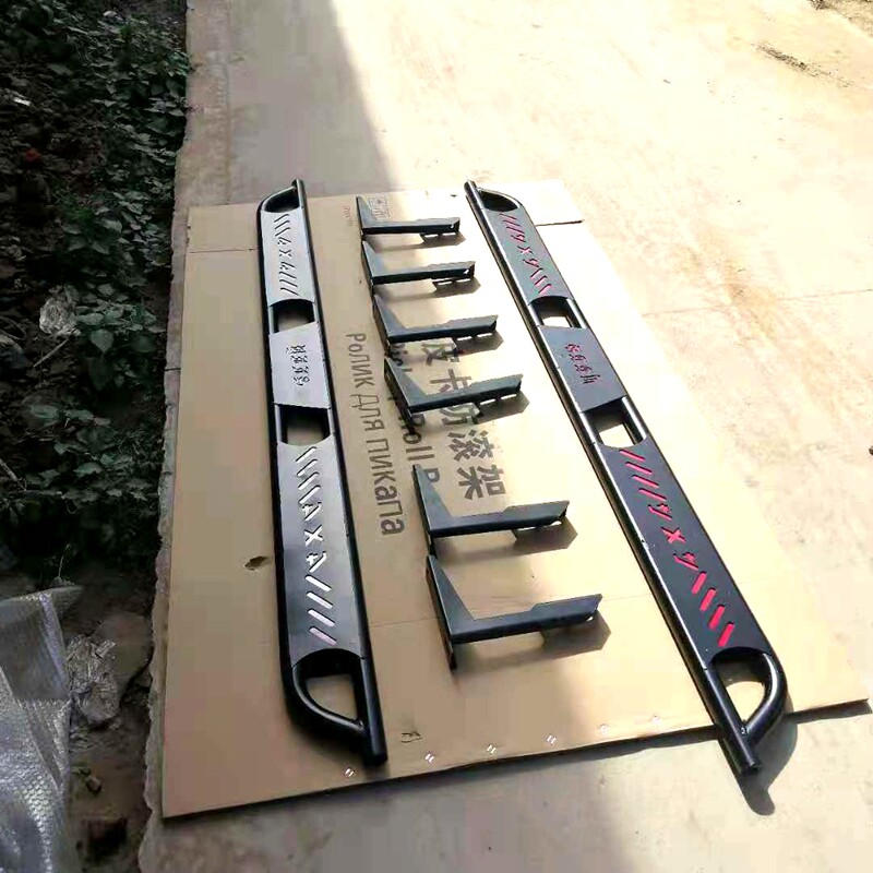 Application of Suzuzuo Suzuki SD-MAX pickup retrofit thickened carbon steel competitive anti-crash special foot pedal