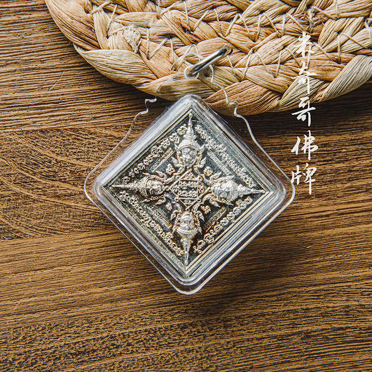 Thai Buddha's Buddhist statues dragon lady Zen Nan Buddhist calendar 2560 Pure silver material on all four sides