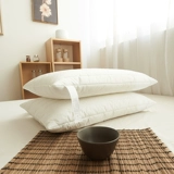 Японская подушка с медленной спиной мудзи, шейный позвоночник Spondylon Core Support Dormitory Dormitory Single -Pperson Pillow Core Два человека стреляют в пару