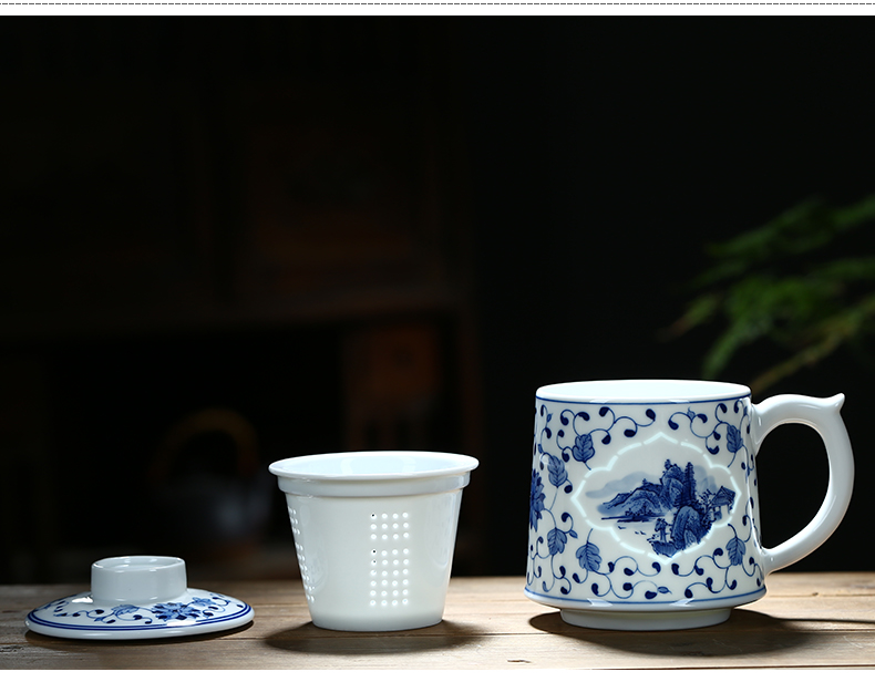 Jingdezhen and exquisite ceramic cups with cover filter tea cup of large - capacity water cup boss cup gift porcelain cups