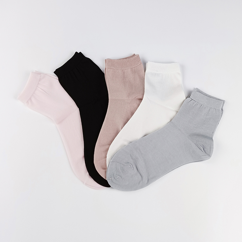 Female socks are broadcast live