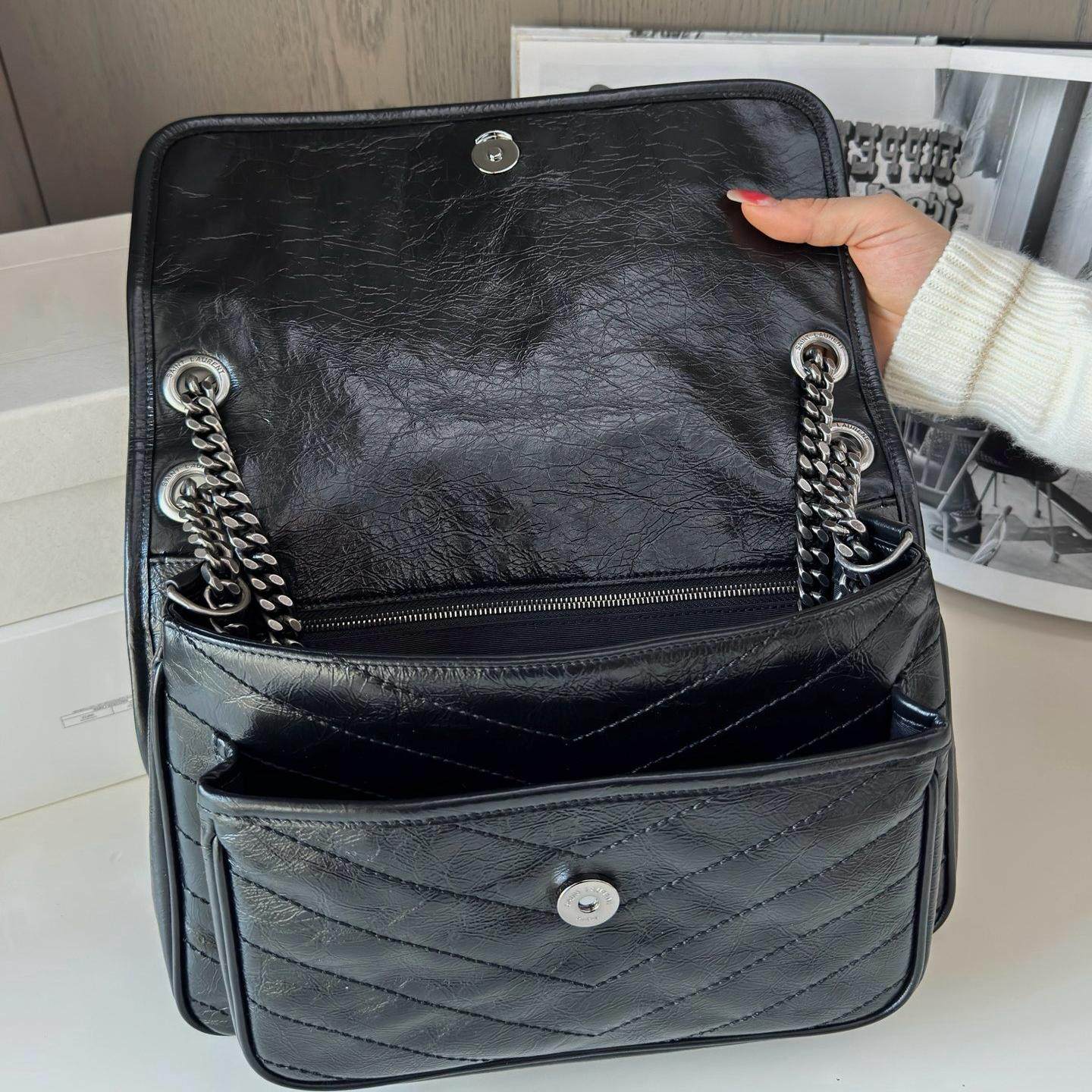 Original Oil Wax Cowhide NIKI Chain Crossbody Bag - Black, Silver, Gold (Small 22cm, Medium 28cm) - Milky White, Dark Grey, Elephant Grain